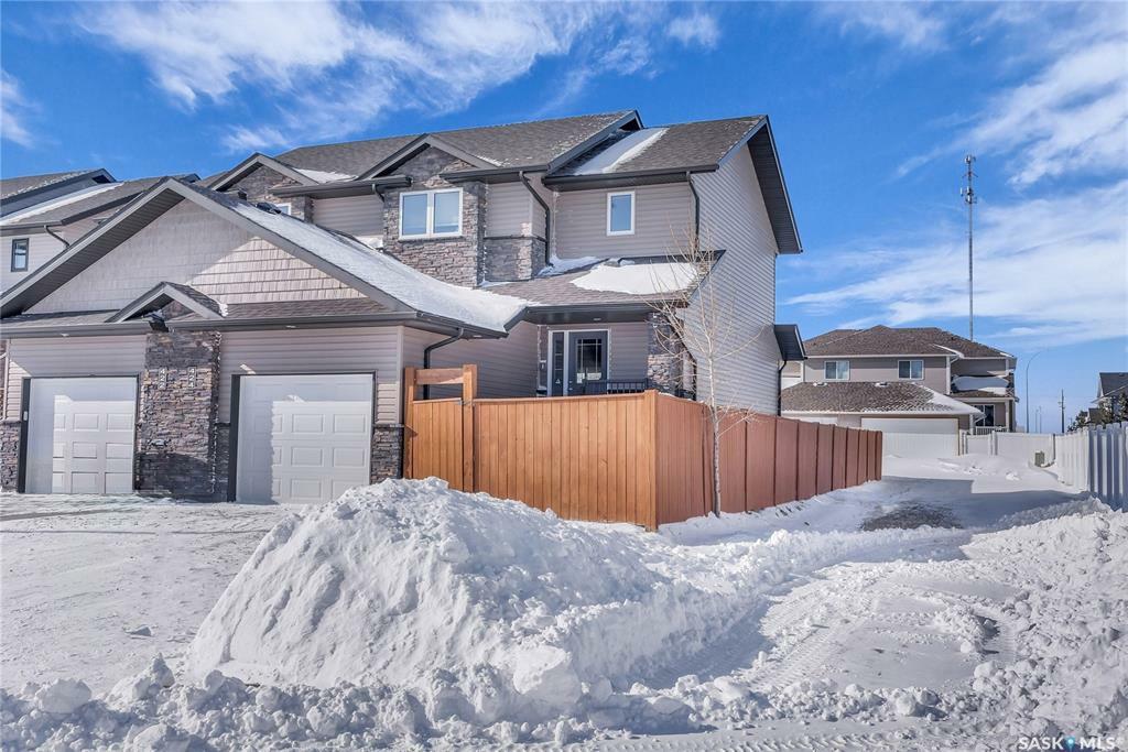 Property Photo:  424 Snead Crescent  SK S0K 4S1 