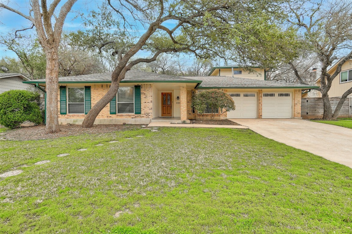 Property Photo:  2209 Forest Bend Drive  TX 78704 