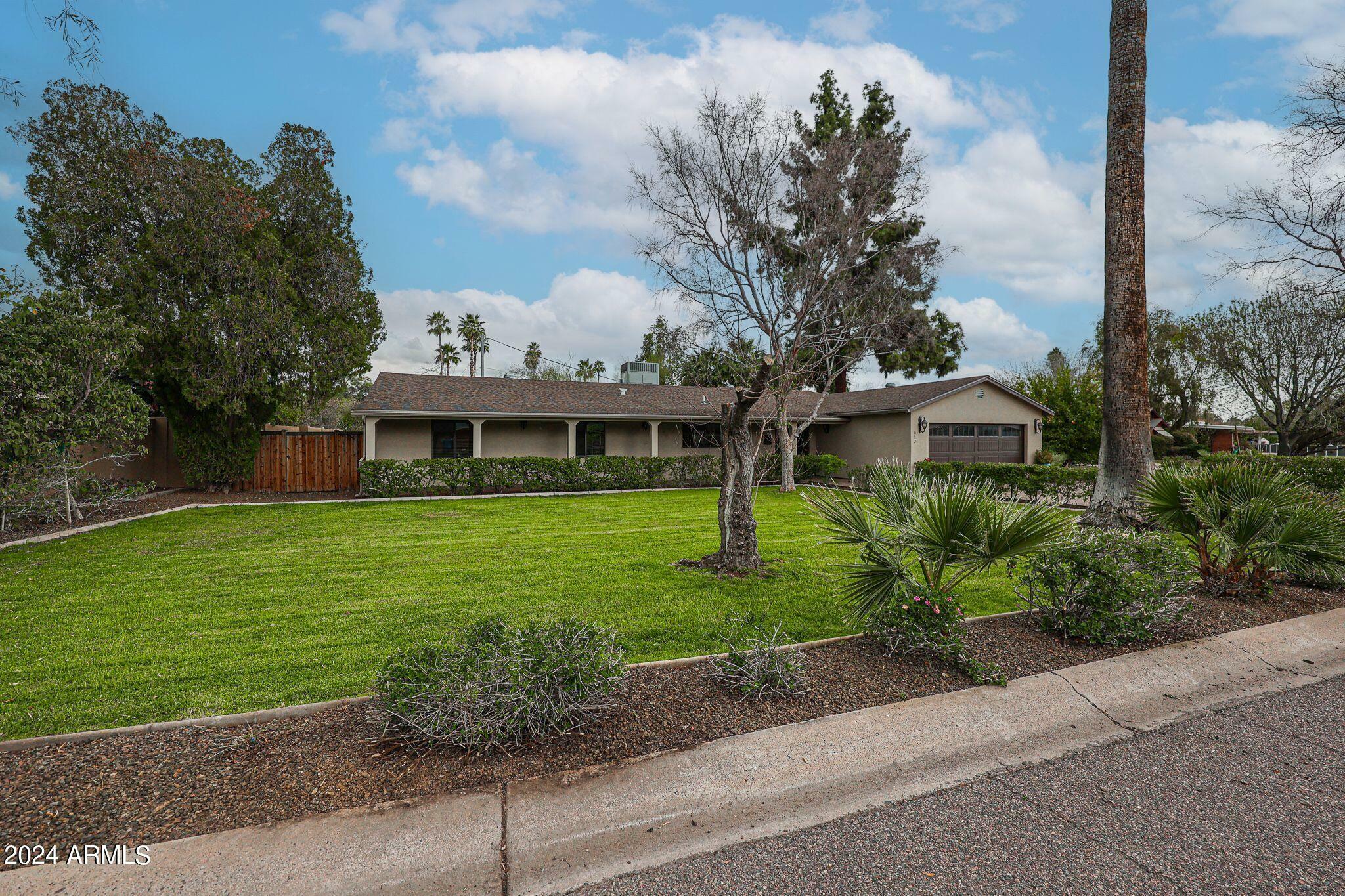 Property Photo:  822 W Rancho Drive  AZ 85013 