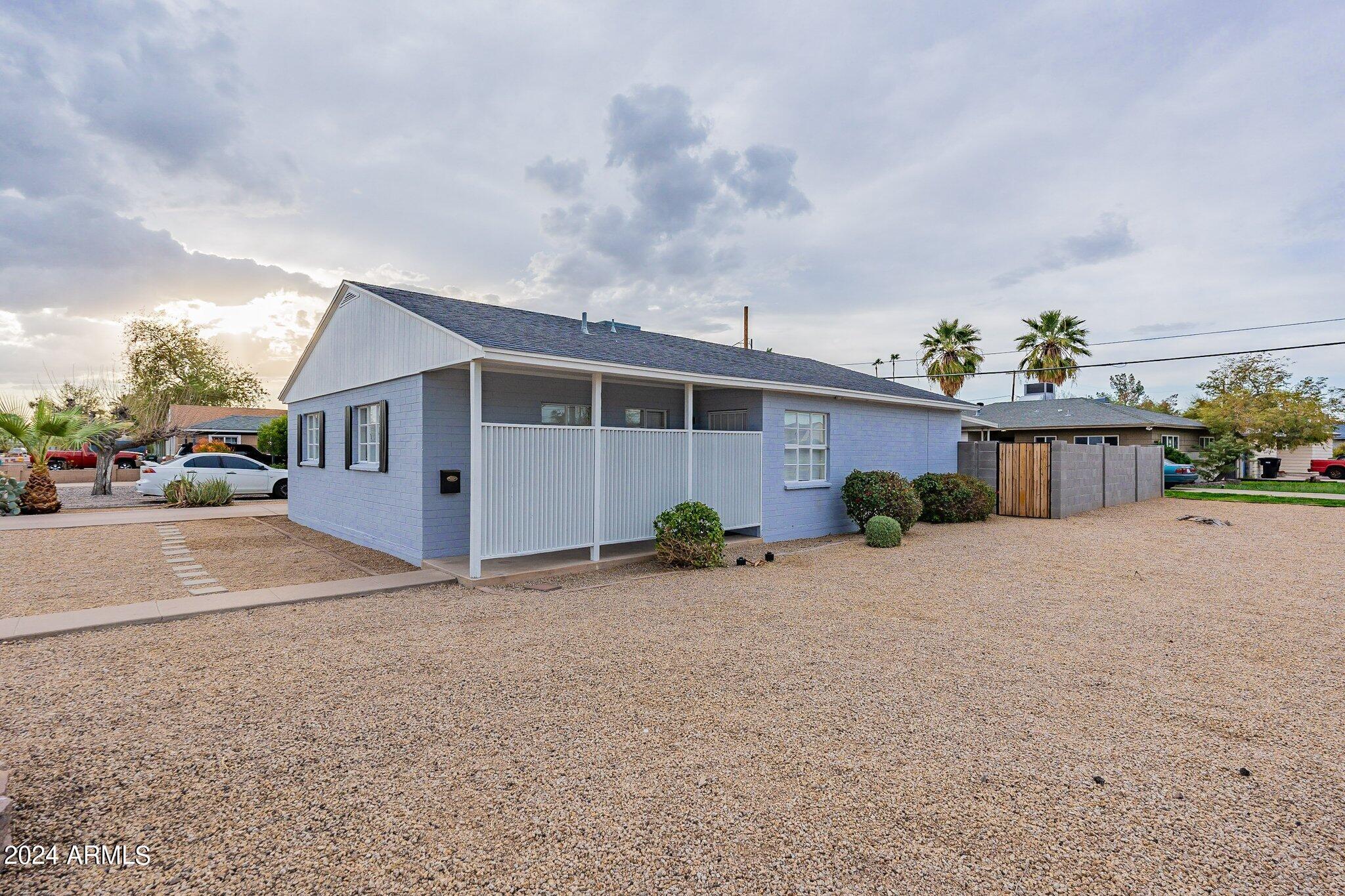 Property Photo: 1006 W Campbell Avenue AZ 85013