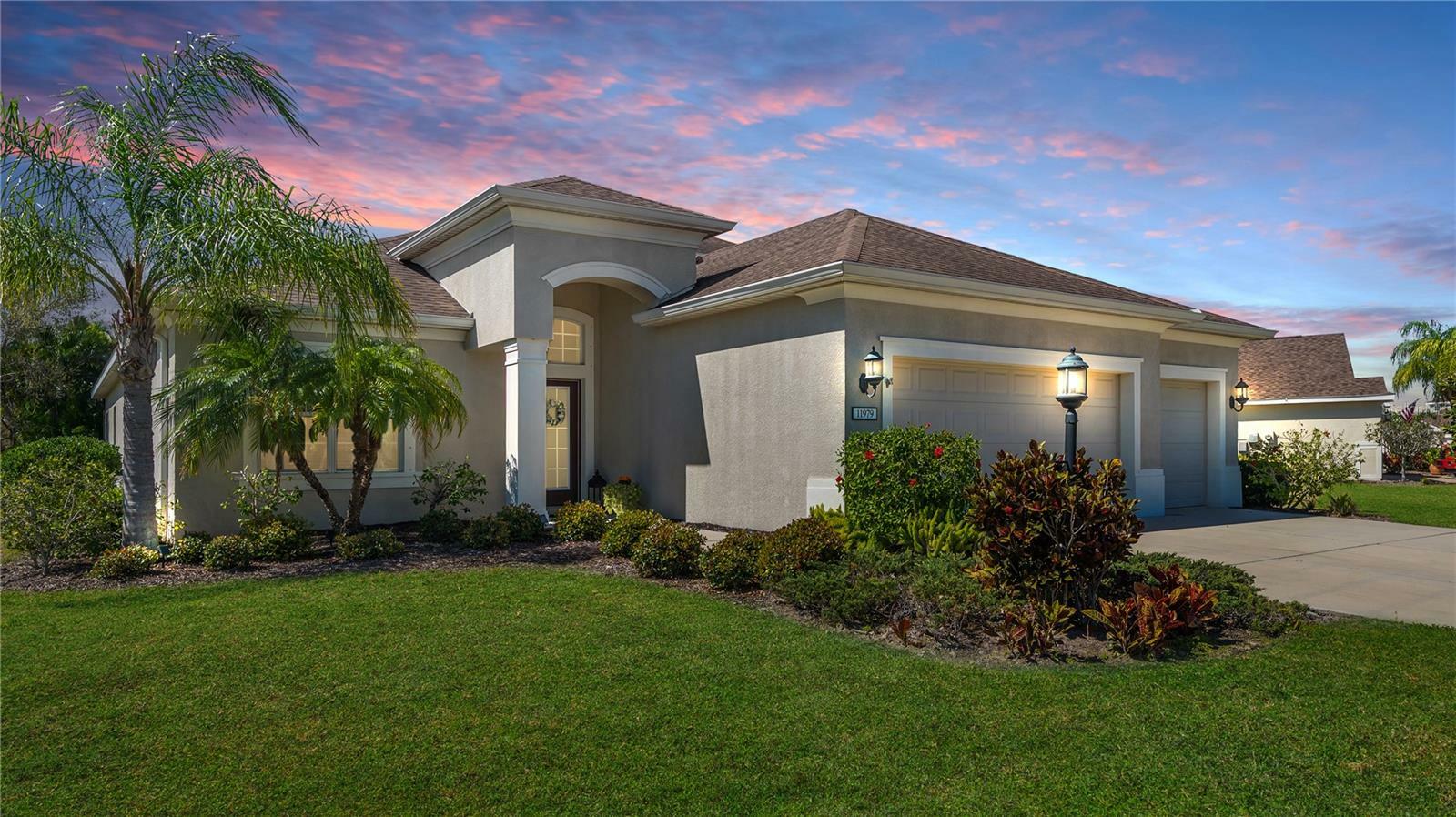 Property Photo:  11979 Forest Park Circle  FL 34211 