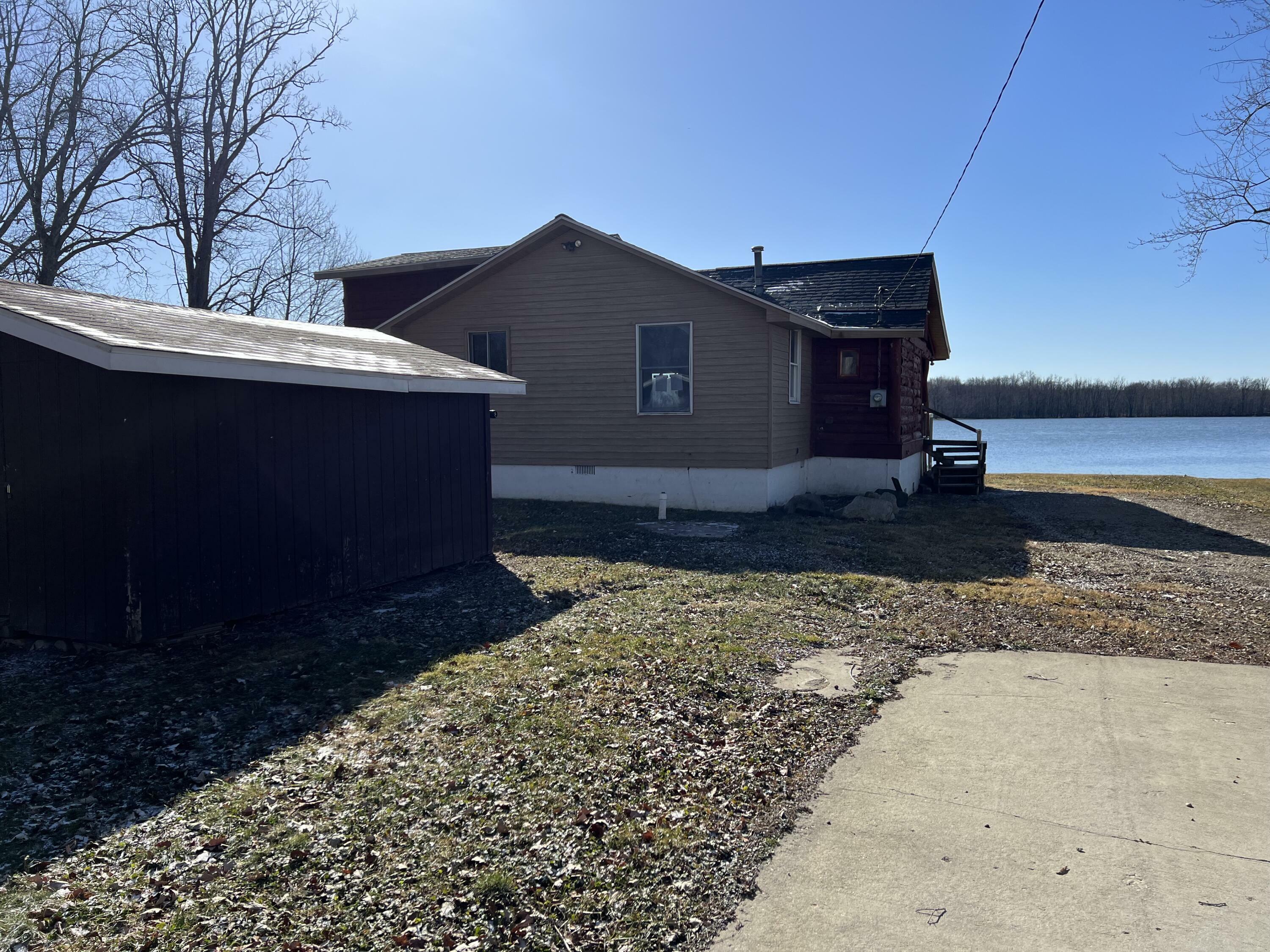 Property Photo:  1004 Valentine Road  MI 49058 