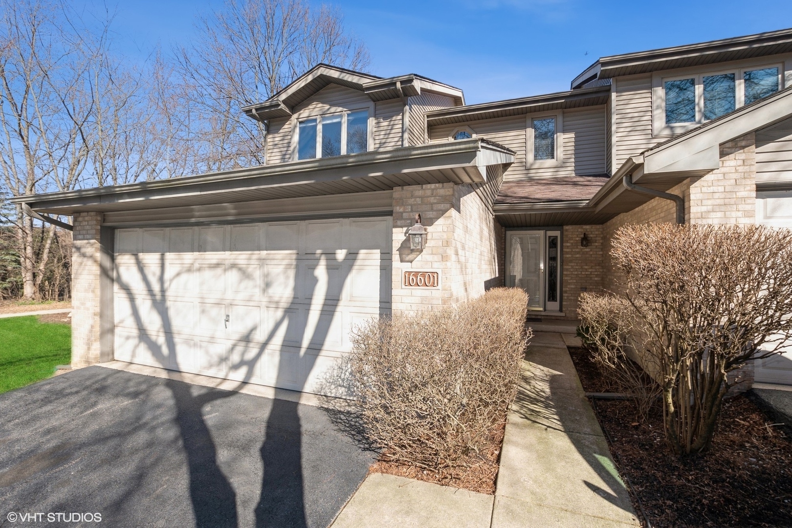 Property Photo: 16601 Grants Trail IL 60467