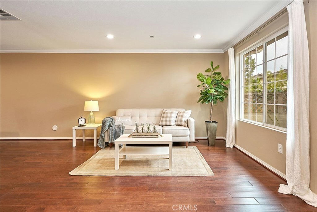 Property Photo:  1411 Lomita Boulevard 5  CA 90710 