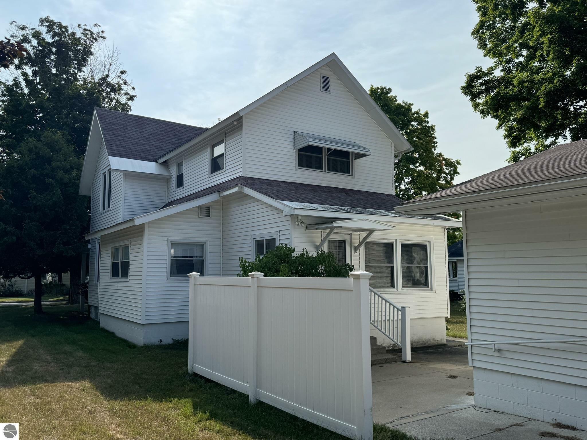 Property Photo:  304 S Spruce Street  MI 49684 