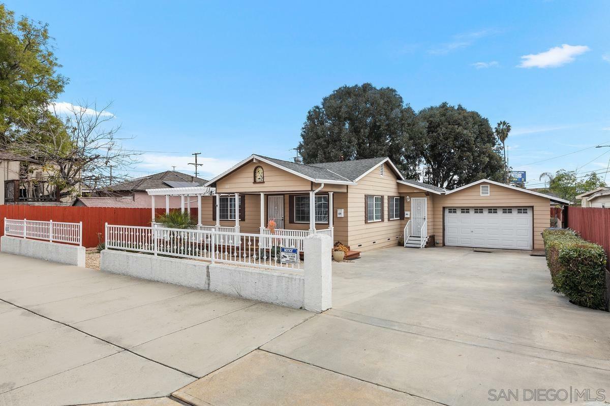 Property Photo:  421 Richfield Ave  CA 92020 