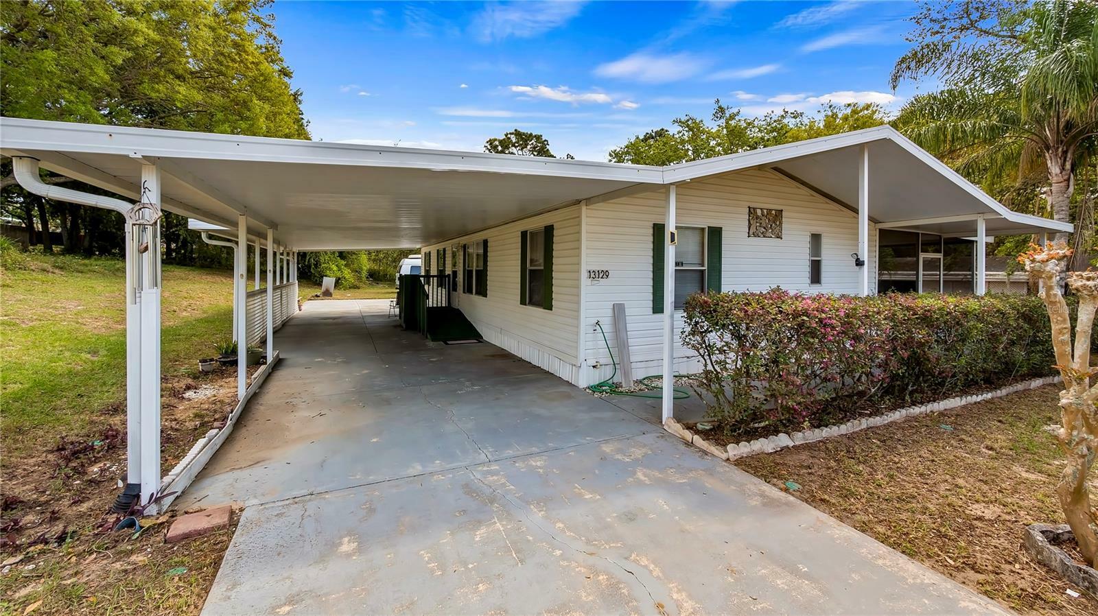 Property Photo:  13129 Plum Lake Circle  FL 34715 