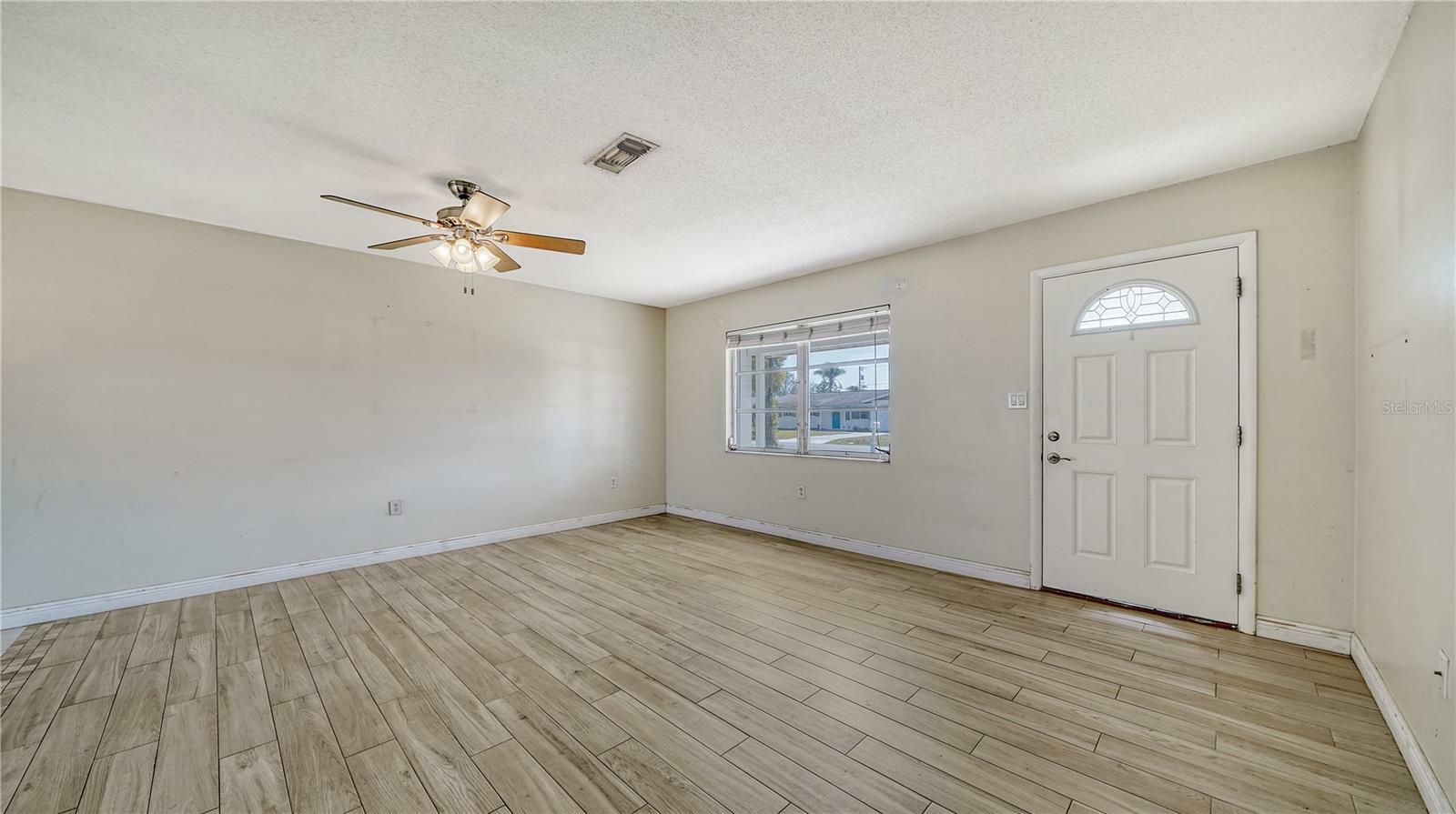 Property Photo:  1320 Cypress Avenue  FL 34285 