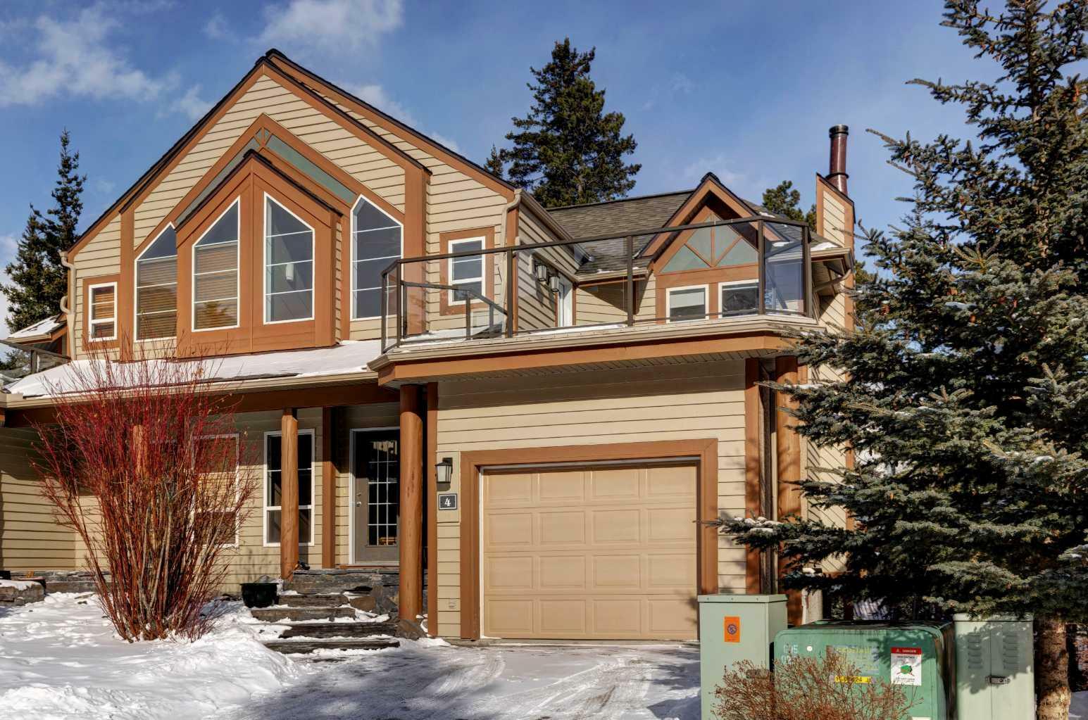 Property Photo: 4, 201 Carey 4 AB T1W 2R7