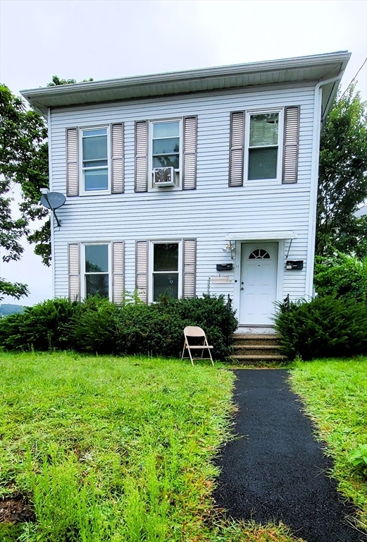 Property Photo:  11 King Philip Rd  MA 01606 