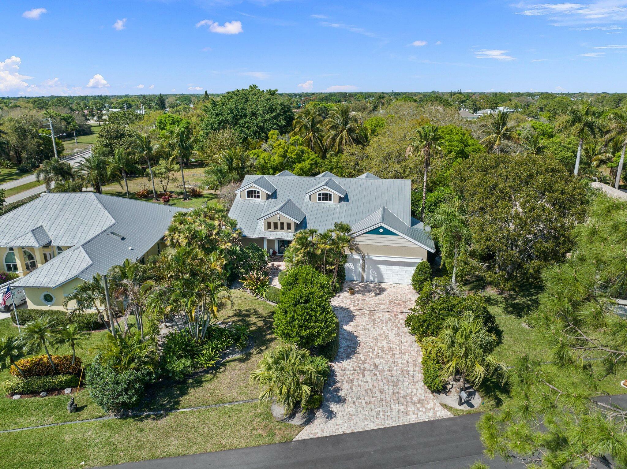 Property Photo:  1993 SE Giffen Avenue  FL 34952 