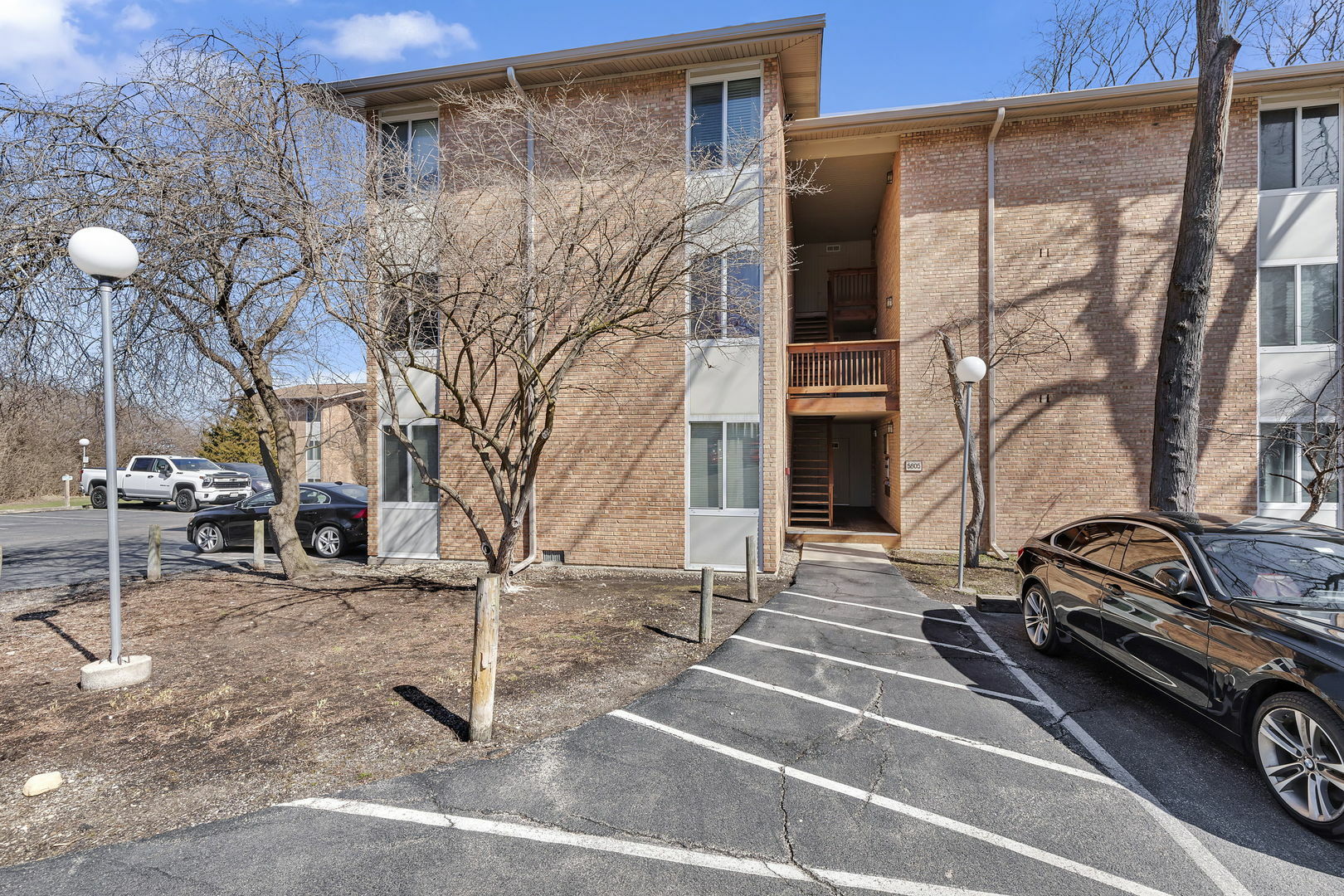 Property Photo:  5805 Oakwood Drive A  IL 60532 