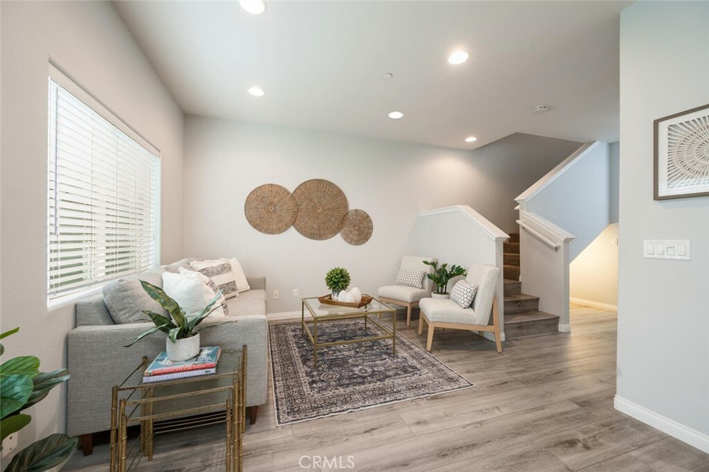 Property Photo:  809 Humbert Ave  CA 93401 