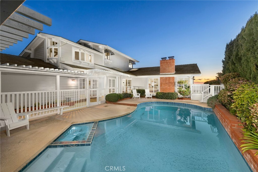 Property Photo: 1527 Sandcastle Drive CA 92625