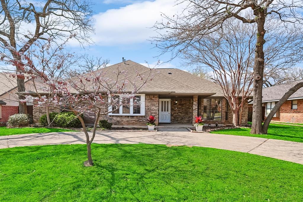 Property Photo:  11 Ridge Drive  TX 75065 