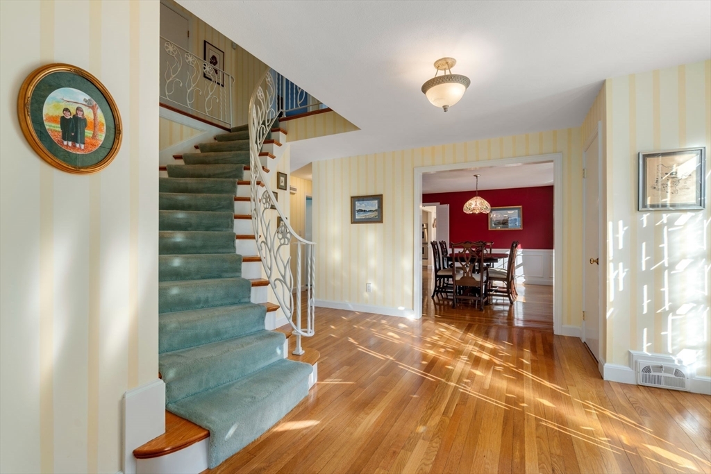 Property Photo:  8 Raleigh Rd  MA 02030 