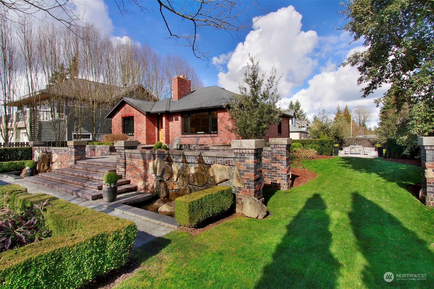 Property Photo:  8610 NE 124th Street  WA 98034 