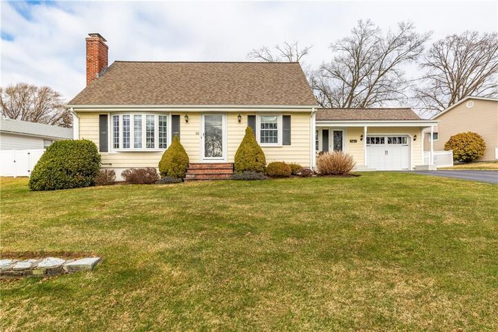House for sale in Cranston 111 Coolspring Drive, Cranston, RI 02920