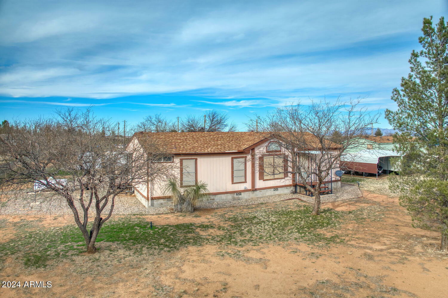 Property Photo:  540 E Camino De Luna --  AZ 85616 