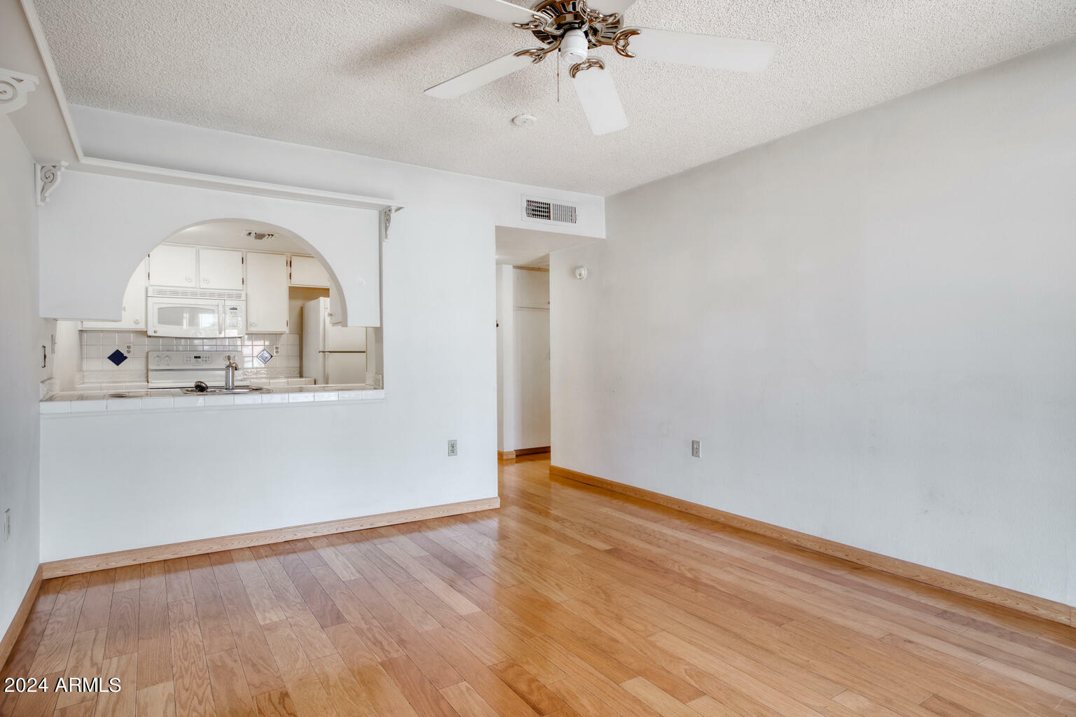 Property Photo:  3033 E Devonshire Avenue 3027  AZ 85016 