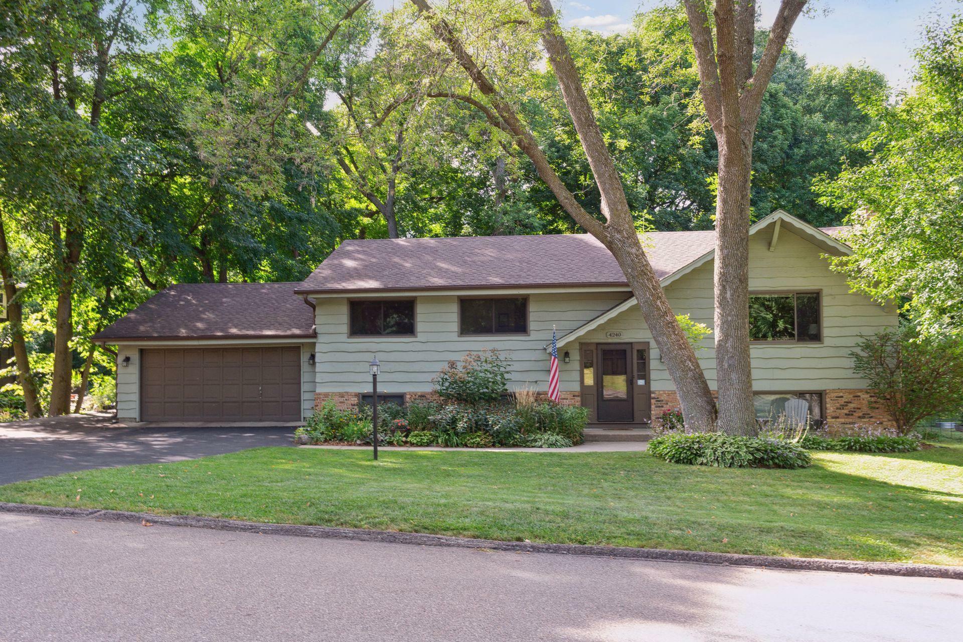 Property Photo:  4240 Winchester Court  MN 55345 