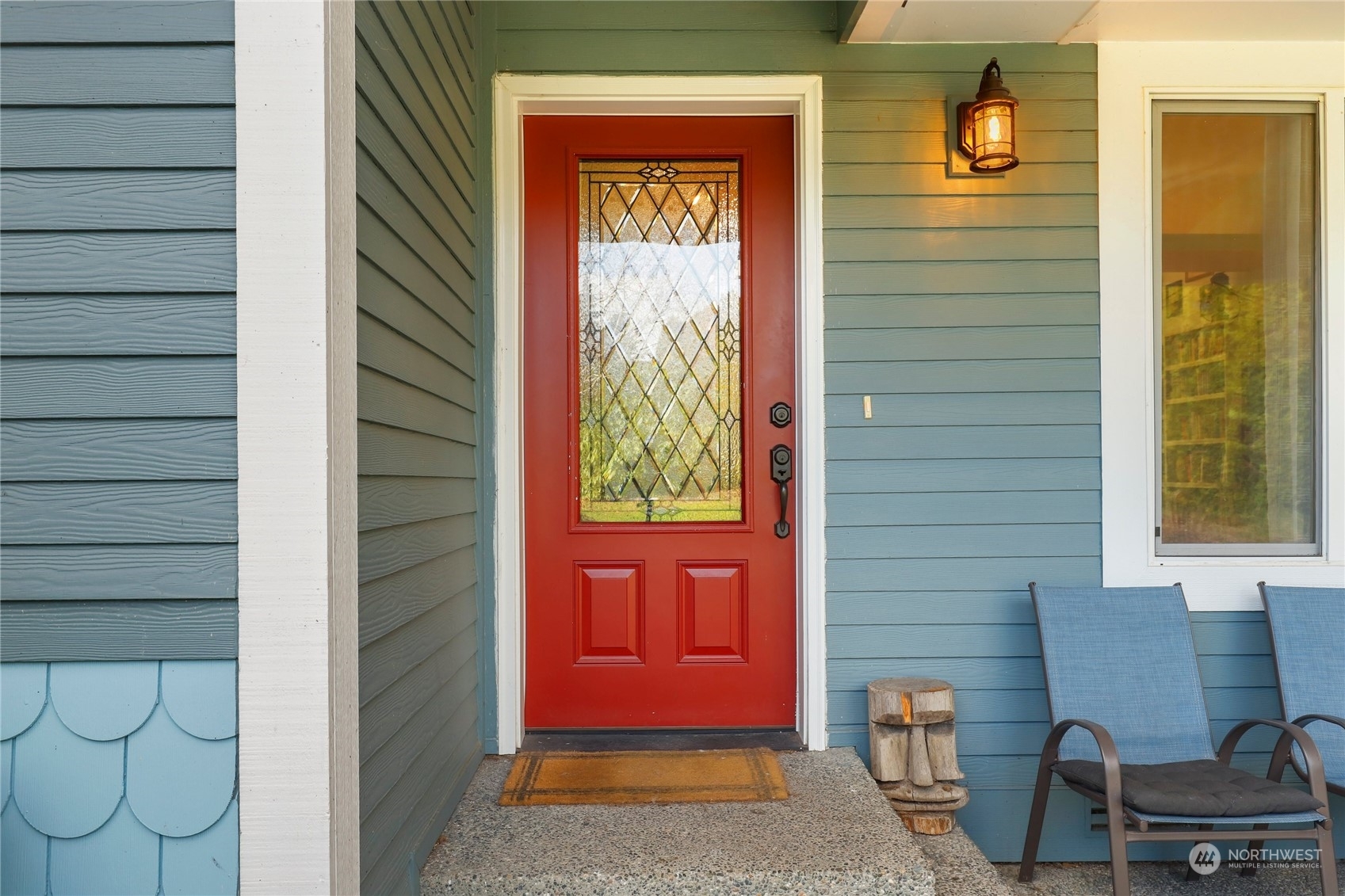 Property Photo: 2216 NE Thistle Court WA 98370