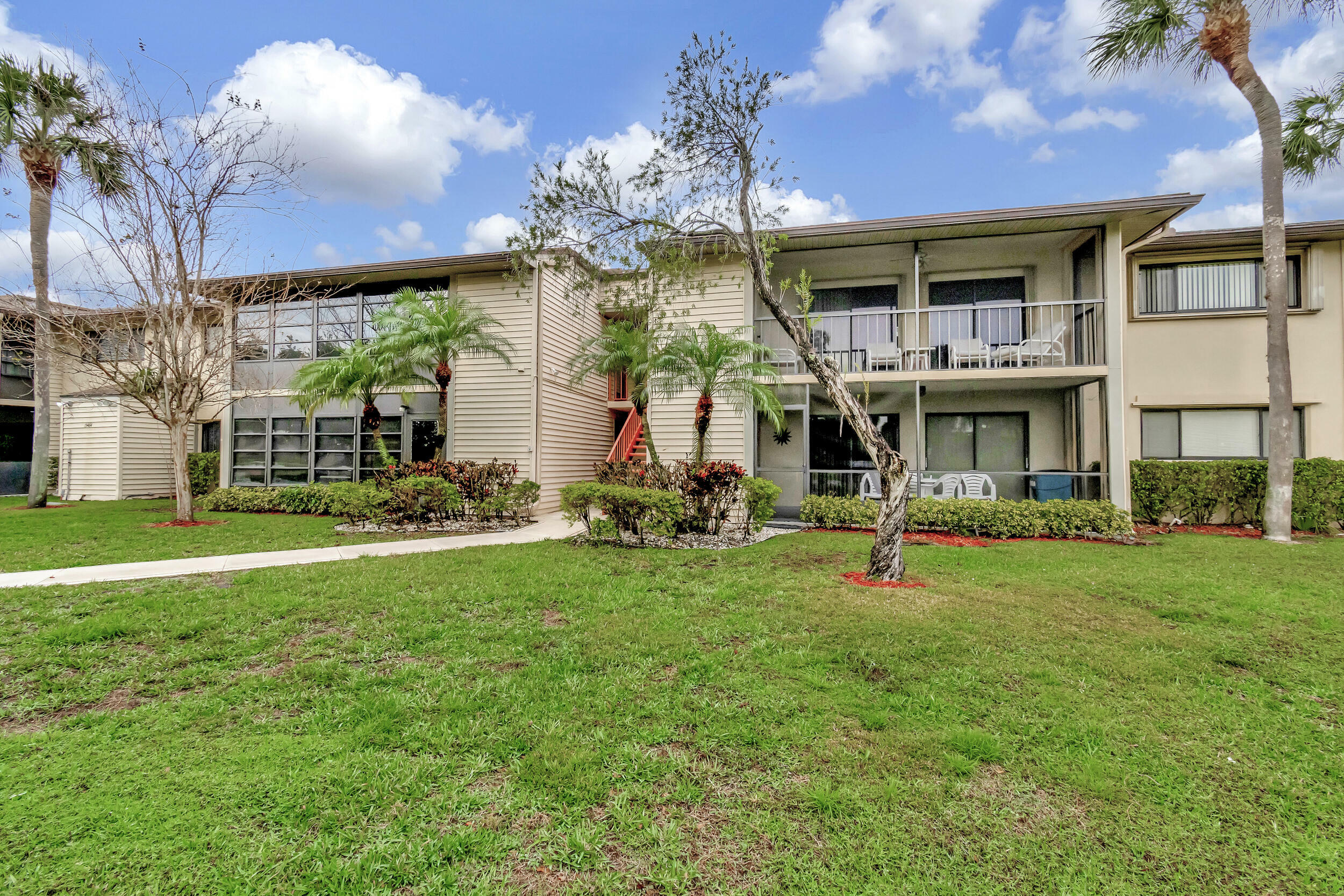 Property Photo:  15484 Lakes Of Delray Boulevard 106  FL 33484 