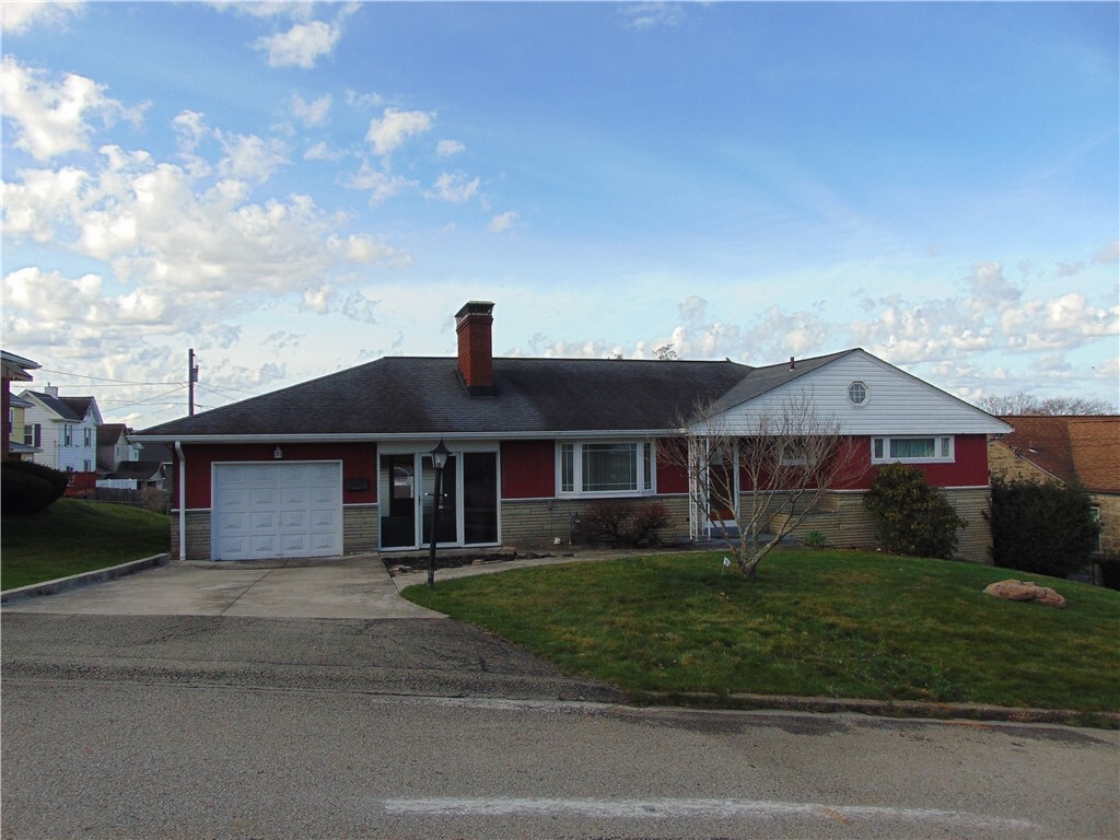 Property Photo: 120 Davis St PA 15425