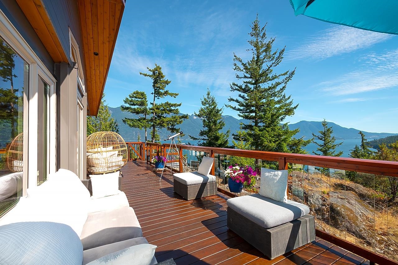 Property Photo: 2016 Mount Artaban Road BC V0N 1V0