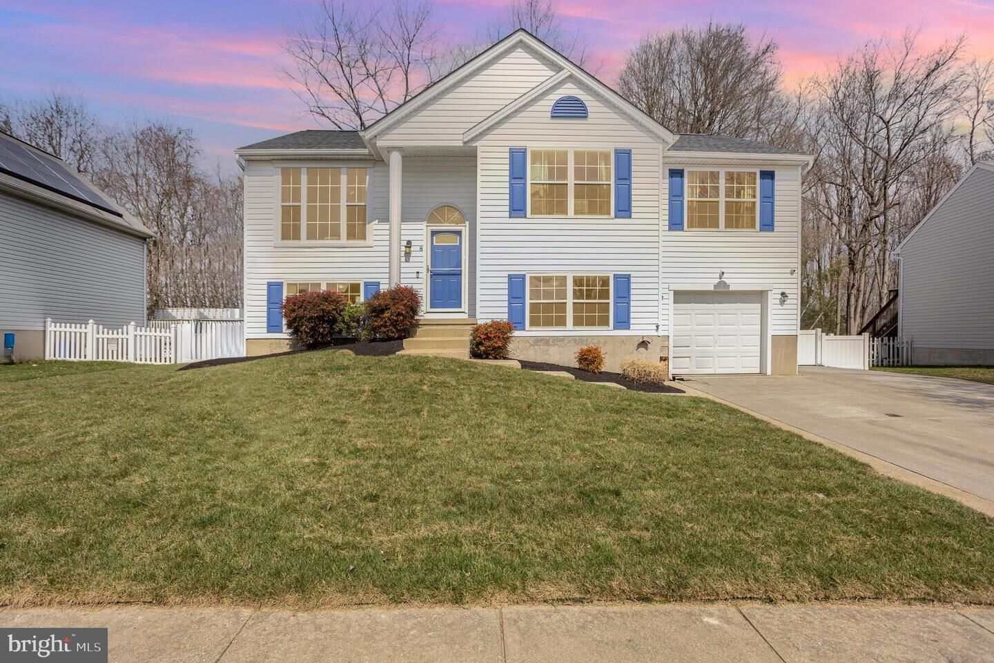 Property Photo:  8 Windward Way  MD 21220 
