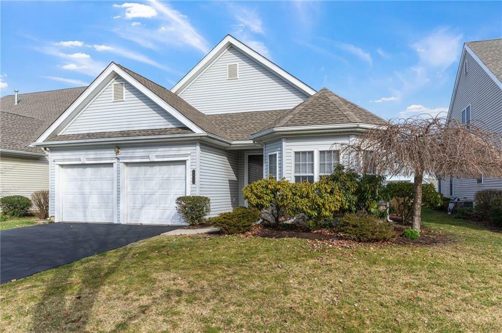 Property Photo: 2805 Terrwood Drive East PA 18062