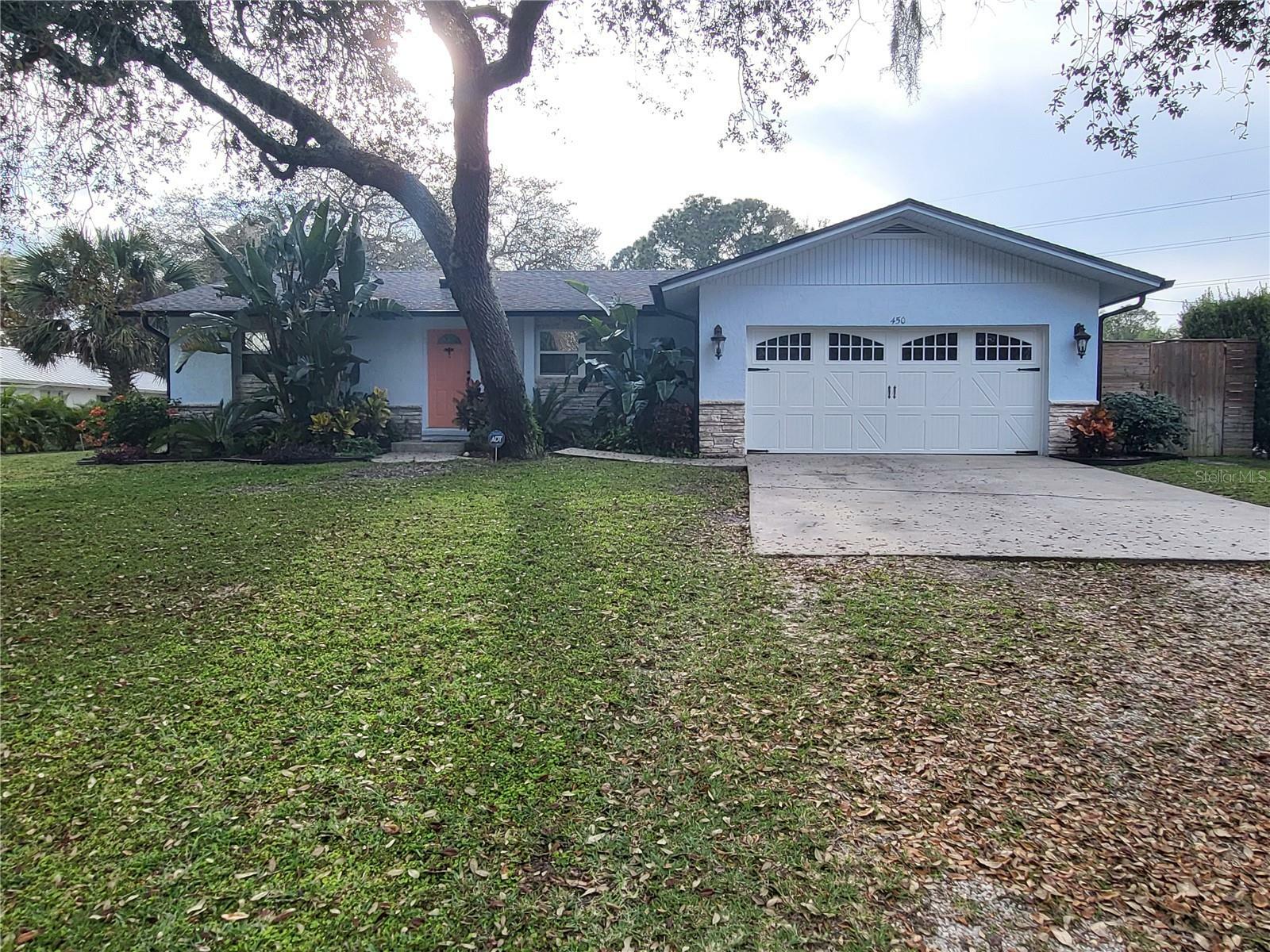 Property Photo:  450 Crest Street  FL 32771 