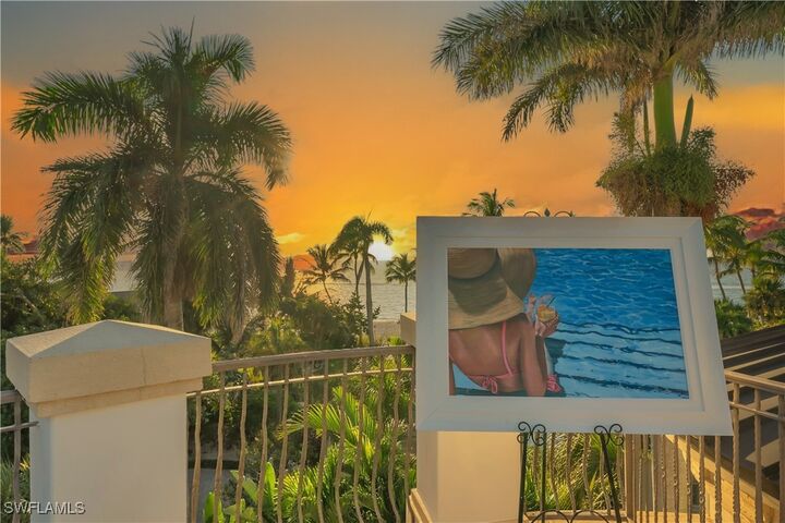 Property Photo:  40 5th Avenue S  FL 34102 