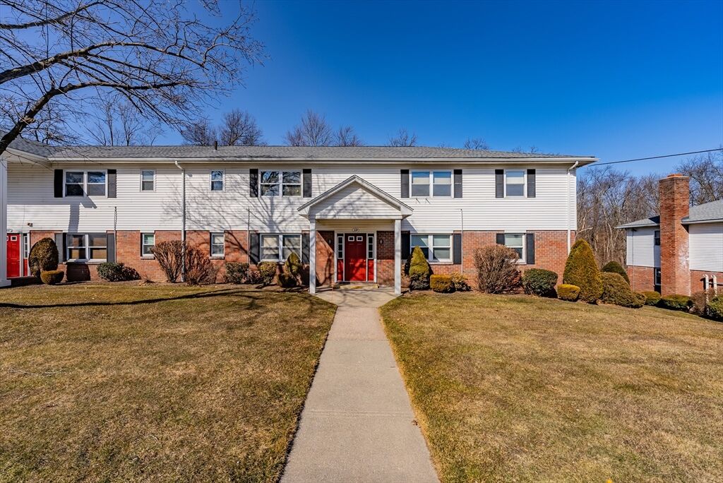 Property Photo:  119 Colonial Circle C  MA 01020 