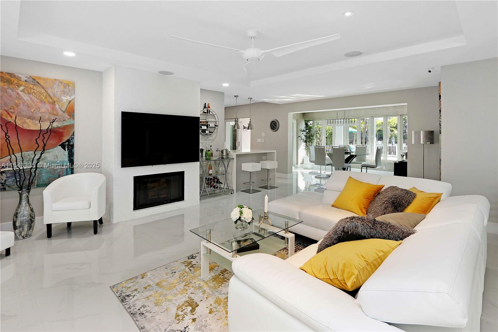 Property Photo: 404 Coconut Isle Dr FL 33301