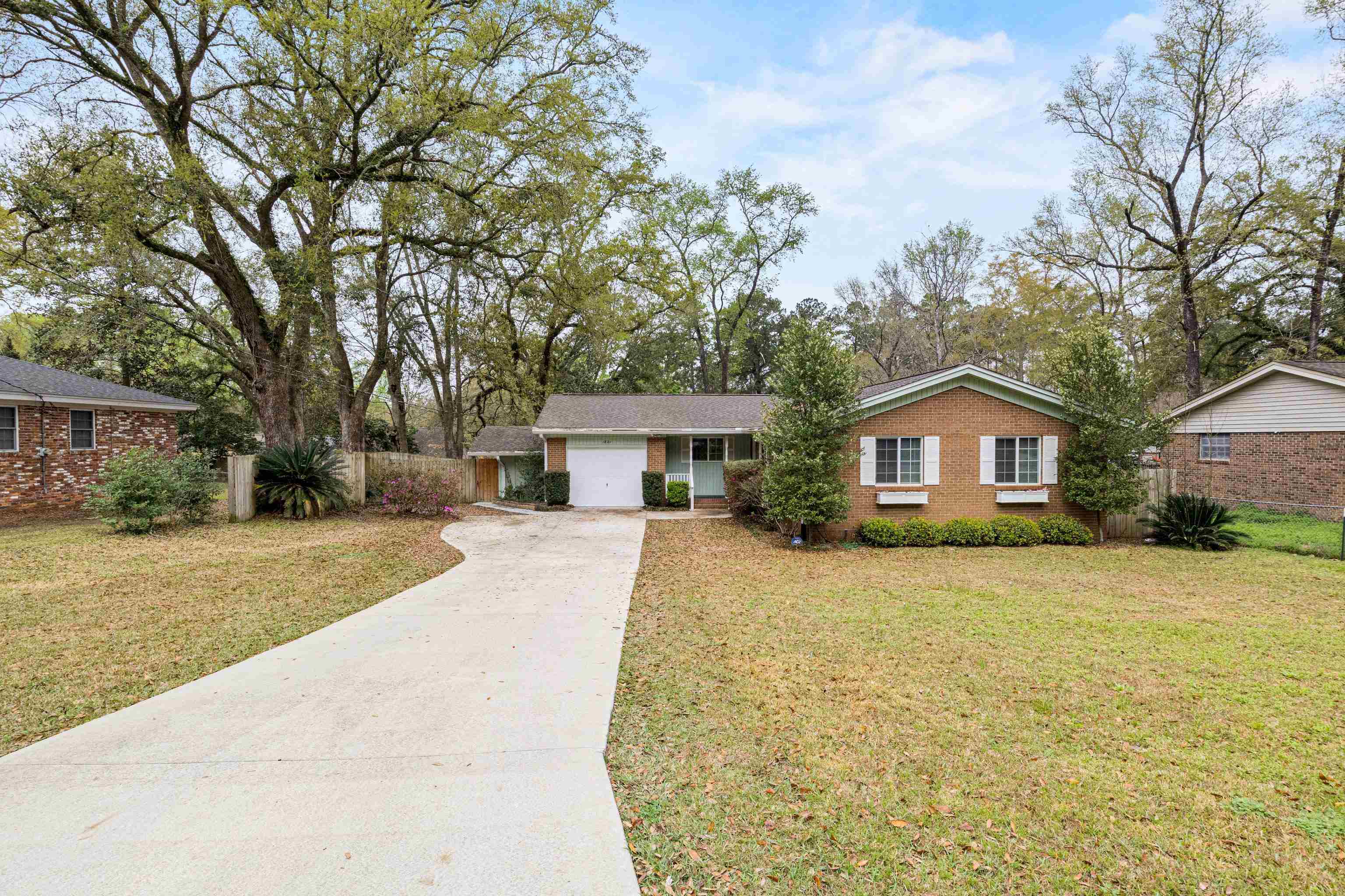 Property Photo:  1821 Ivan Drive  FL 32303 