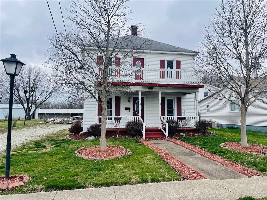 Property Photo:  108 4th Street  IL 62411 