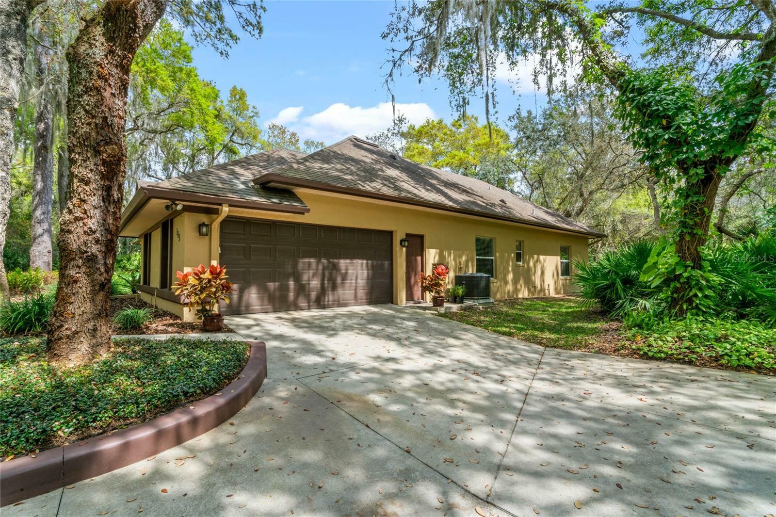 Property Photo:  113 River Oaks Circle  FL 32771 