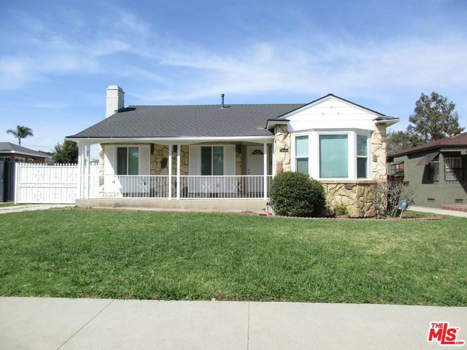 Property Photo:  751 W 111th Street  CA 90044 