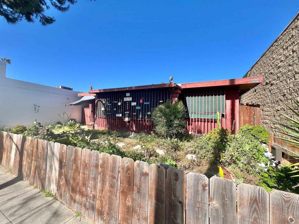 Property Photo:  4844 Voltaire Street  CA 92107 