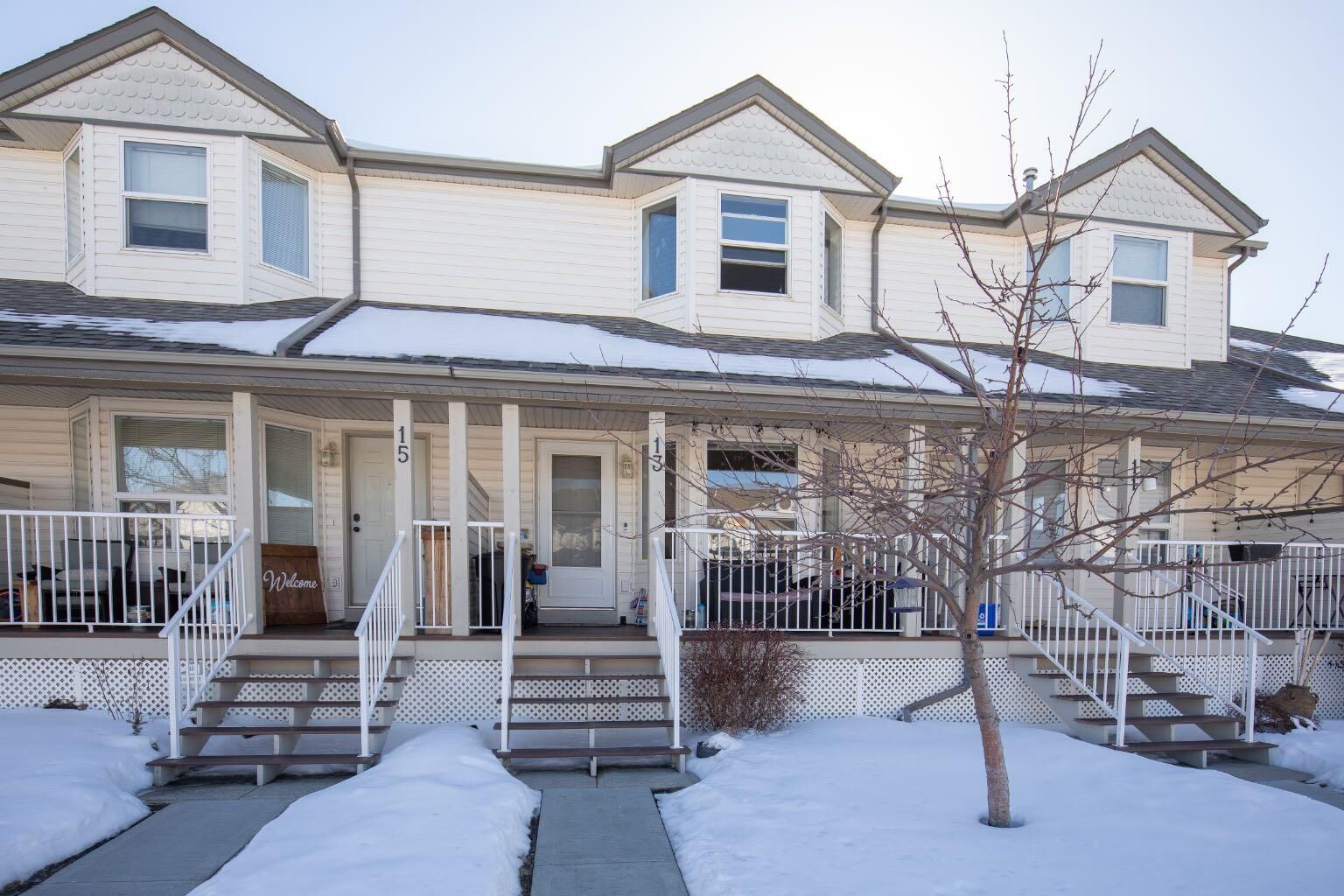 Property Photo: 13, 33 Donlevy Avenue 13 AB T4R 3B6