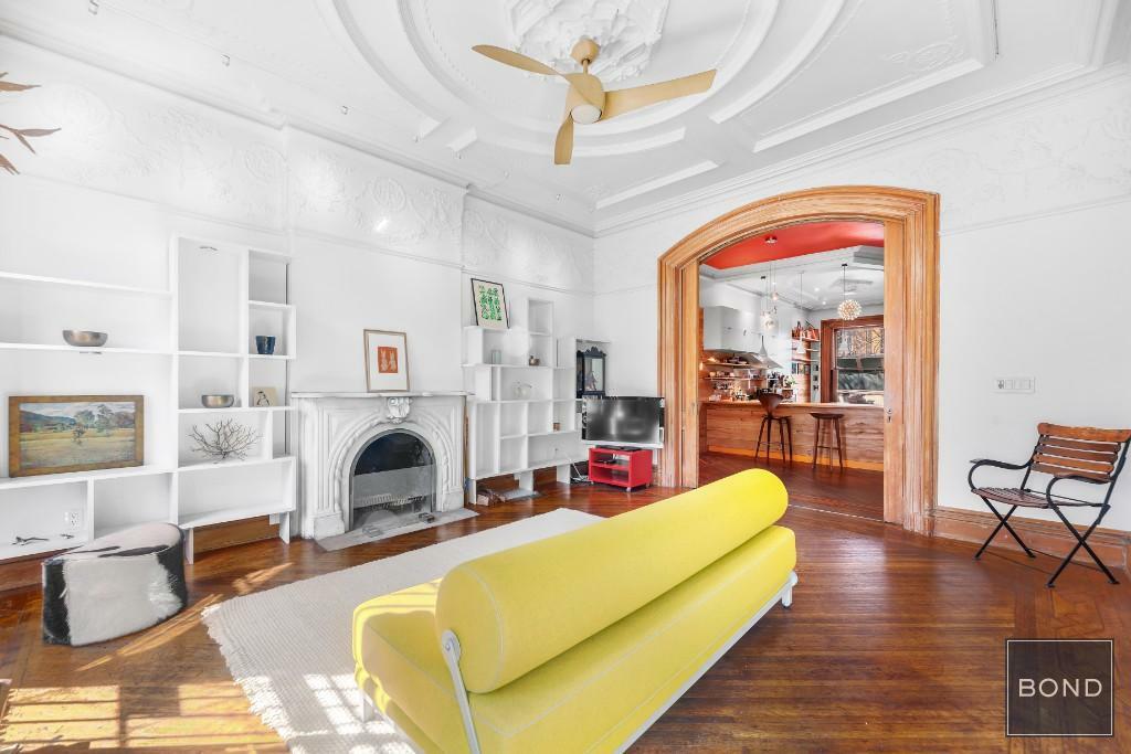 Property Photo: 29 S Elliott Place * NY 11217