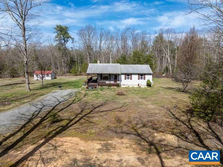 Property Photo: 420 Spikes Dr VA 22709