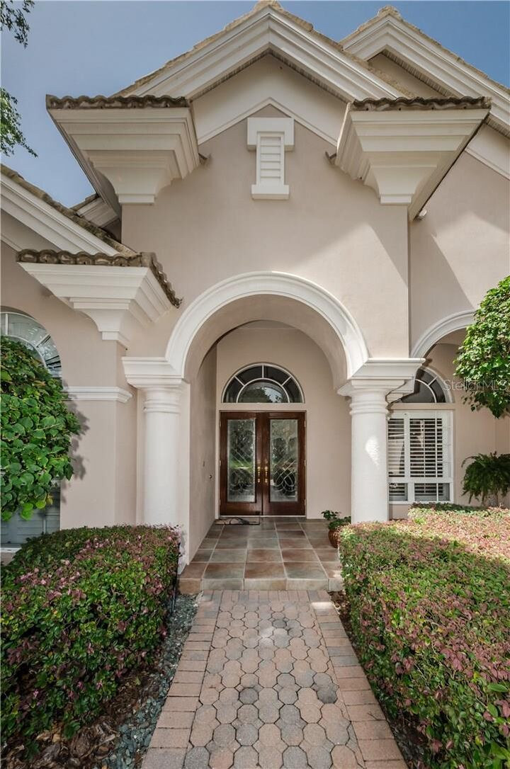 Property Photo:  2895 Deer Run  FL 34688 