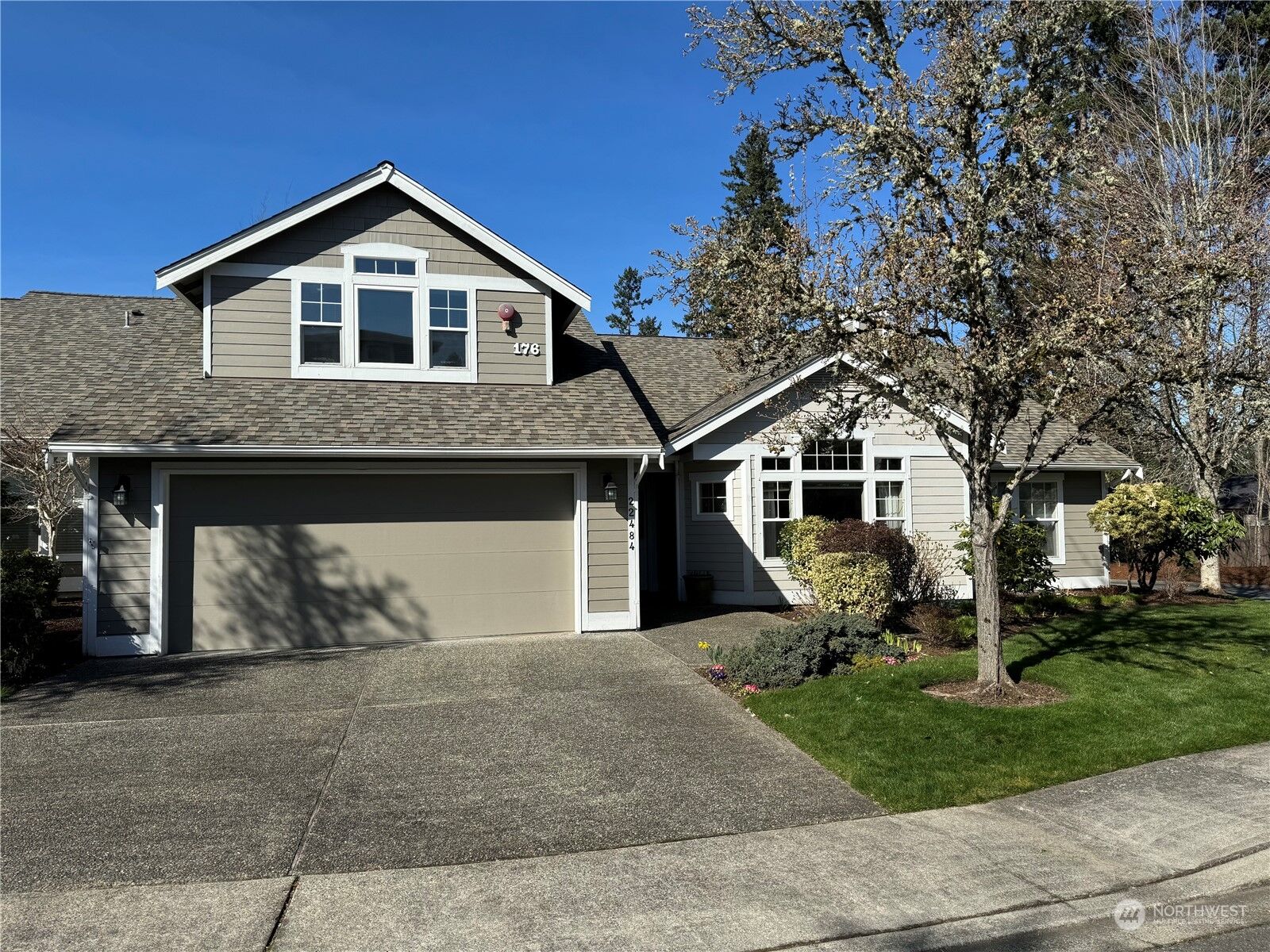 Property Photo:  22484 SE Highland Terrace  WA 98029 