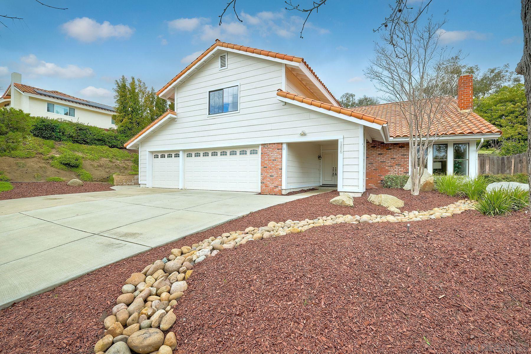 Property Photo: 13026 Pomard Way CA 92064
