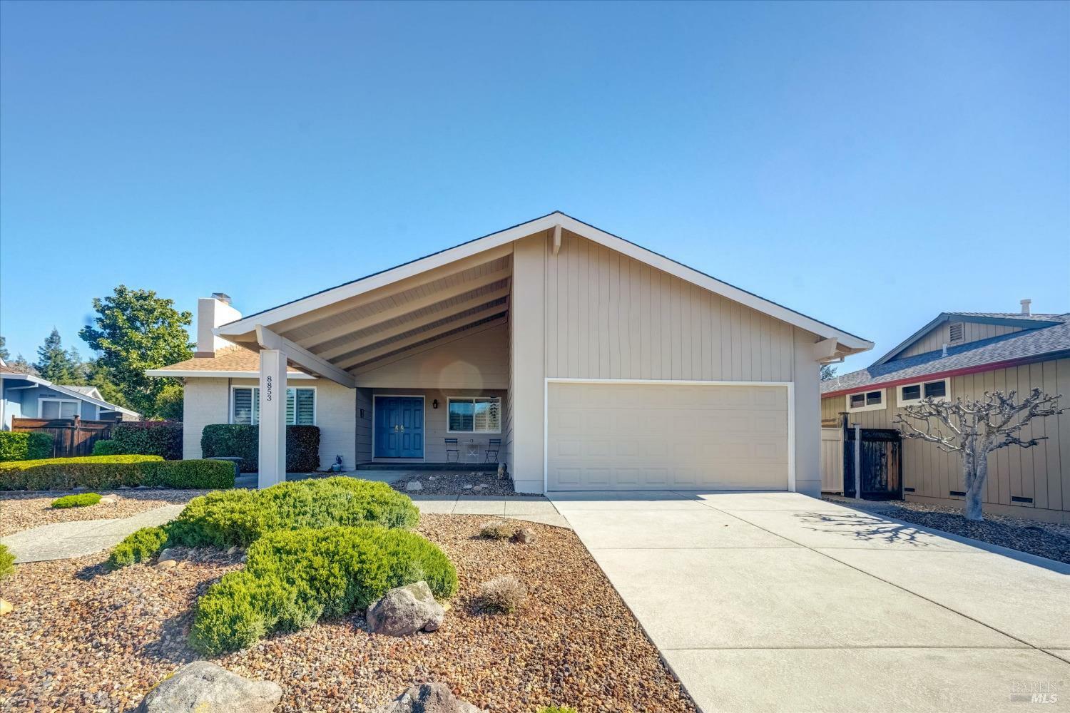 Property Photo:  8853 Oak Trail Court  CA 95409 