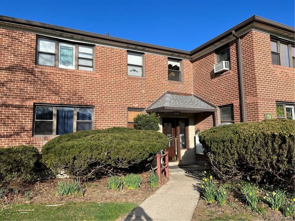 Property Photo: 154 Martling Avenue M6 NY 10591