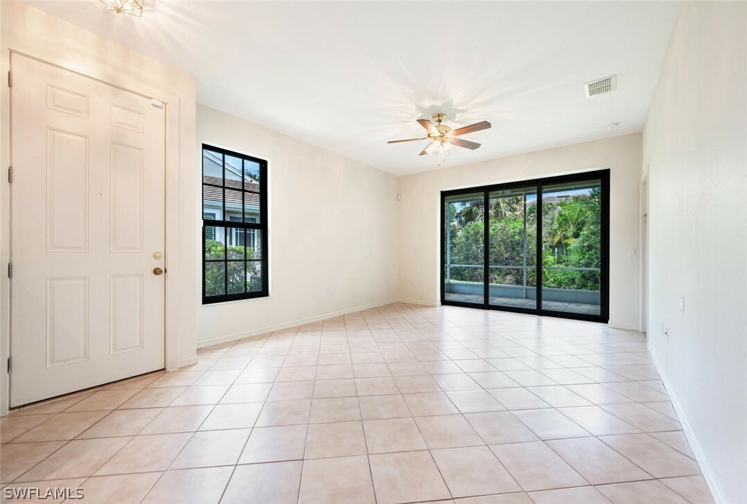 Property Photo:  7670 Meadow Lakes Drive 1501  FL 34104 