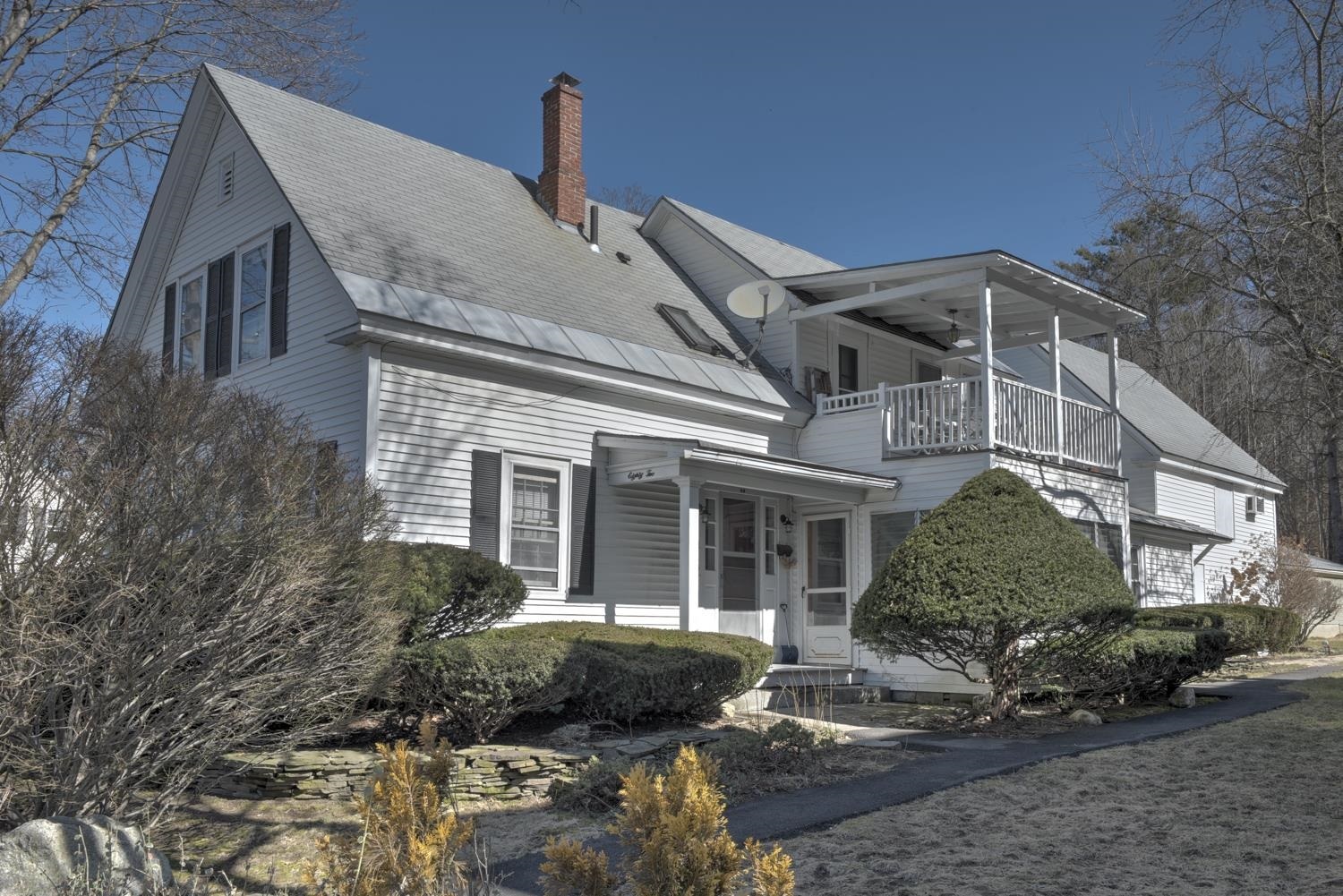 Property Photo:  82 S Lincoln Street  NH 03431 